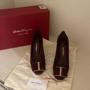 salvatore ferragamo authentic new, never used burgundy suede